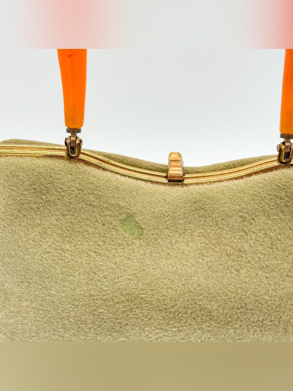 Vintage Morris Moskowitz Mm Olive Green Felt Handbag Orange Lucite Handle Mcm — image 7 of 8